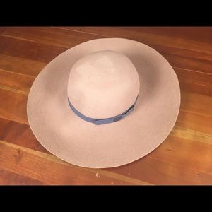 Boden Floppy Wool Hat